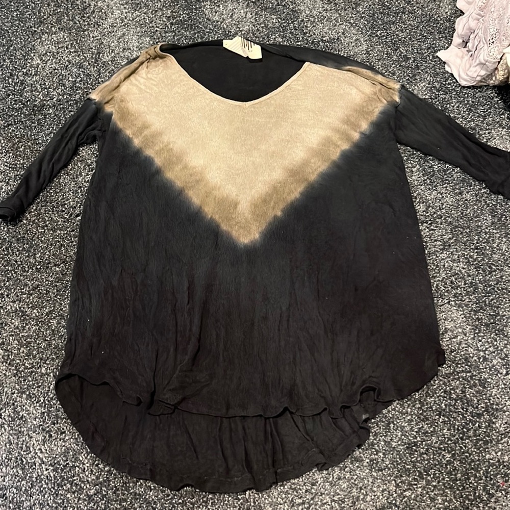 Free people quarter sleeve!